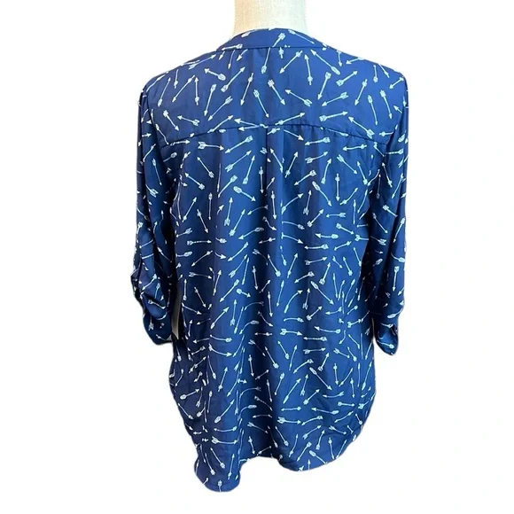 NWT Crescent & Willough 3/4 Long Sleeve Blouse Shirt Blue Arrows Womens L - Picture 4 of 10